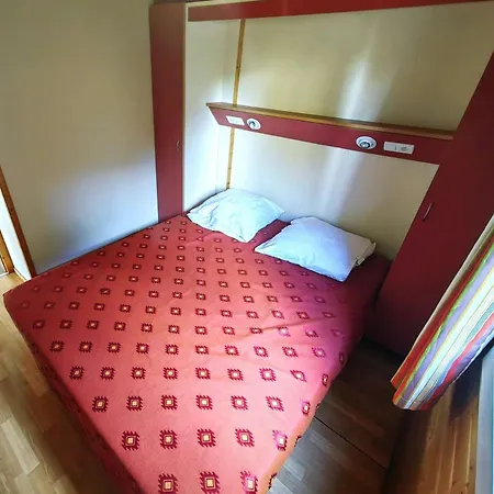 Chalet Climatisé 6 Pers., Piscine Chauffée, Parking, Terrasse Teck, Calme Près Plages Et Commerces - Fr-1-607-59 *