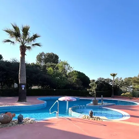 Chalet Climatisé 6 Pers., Piscine Chauffée, Parking, Terrasse Teck, Calme Près Plages Et Commerces - Fr-1-607-59 Agde