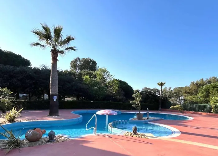 Chalet Climatisé 6 Pers., Piscine Chauffée, Parking, Terrasse Teck, Calme Près Plages Et Commerces - Fr-1-607-59 Agde