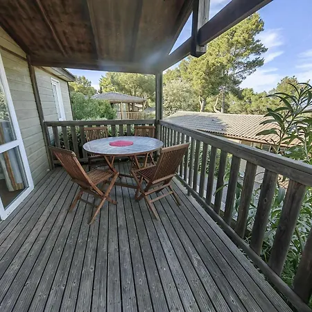 Chalet Climatisé 6 Pers., Piscine Chauffée, Parking, Terrasse Teck, Calme Près Plages Et Commerces - Fr-1-607-59 Agde