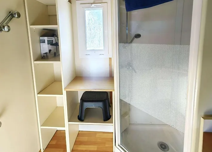 Climatise Pour 6, Calme Avec Piscine Et Parking - Fr-1-607-59 * Agde